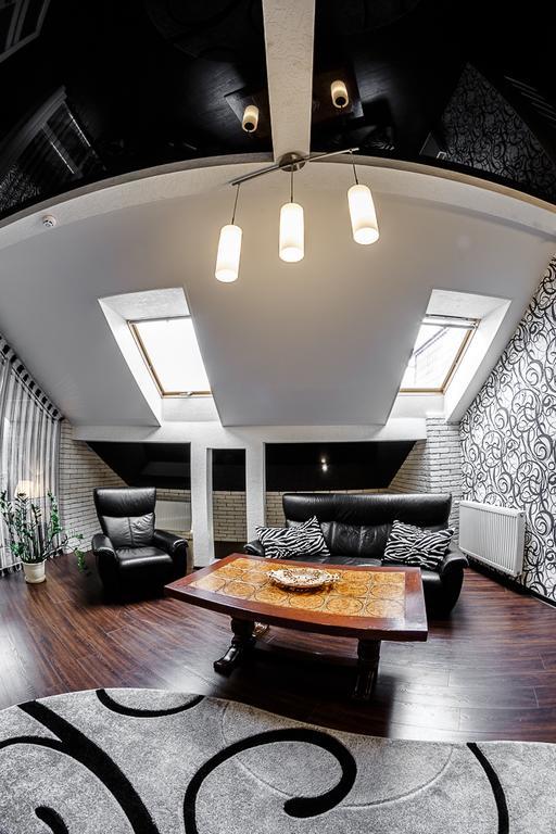 Diamond De Luxe Apartment Kolomyia Luaran gambar