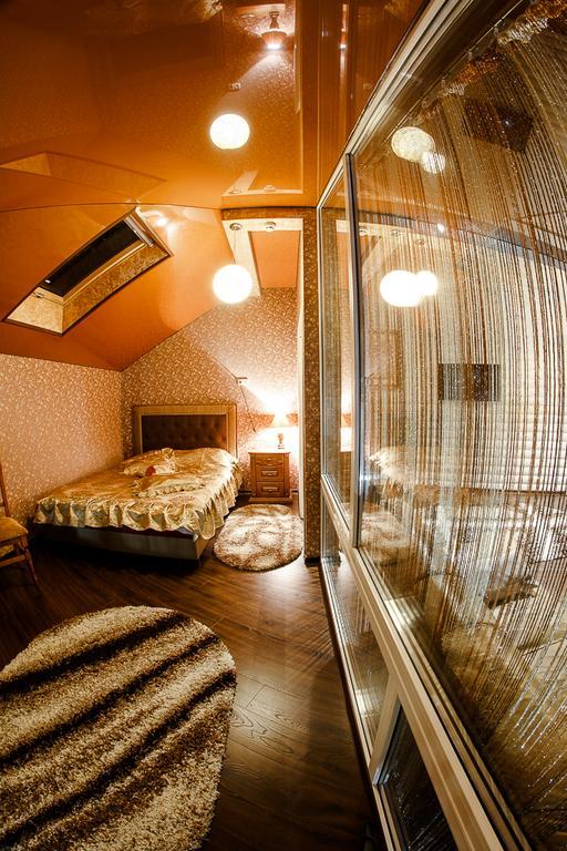 Diamond De Luxe Apartment Kolomyia Luaran gambar