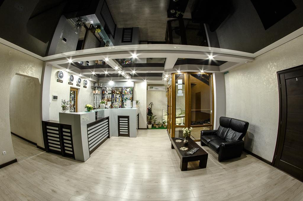 Diamond De Luxe Apartment Kolomyia Luaran gambar
