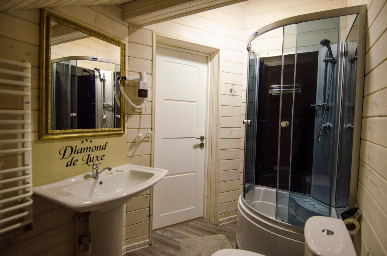 Diamond De Luxe Apartment Kolomyia Luaran gambar
